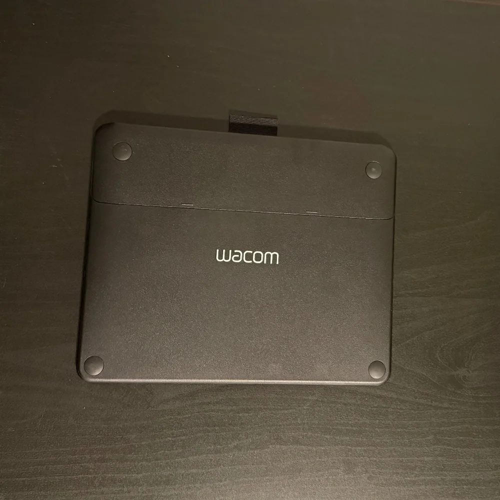 Wacom Intuos pen & touch tablet